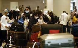 Center Alerts States / UTs on Omicron Threat and Calls for 'Tight Screening' of International Passengers