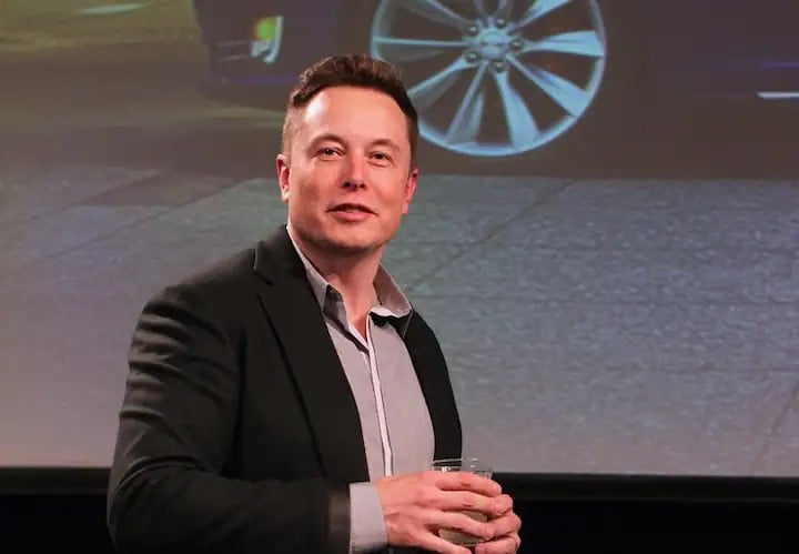 Elon Musk sells Tesla shares for $ 906.5 million