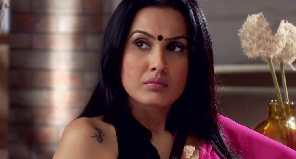 Kamya Punjabi slams troll that pointed out her failed first marriage: ‘Should a woman die if she gets divorced?’